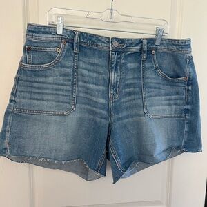 American Eagle Outfitters Dreamy Drape Easy Shortie Stretch Jean Shorts